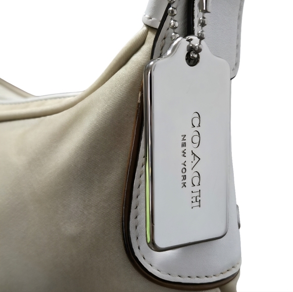 Coach Vintage hobo Cream and White Shoulder Bag - Picture 4 of 13